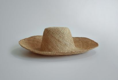 bao straw hatbody
